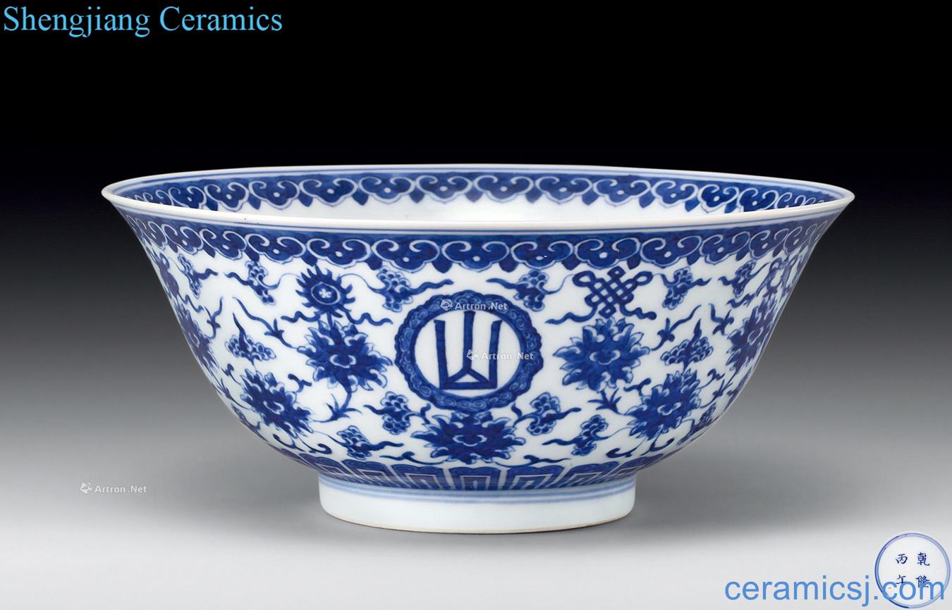 Qing qianlong Blue and white flower mountain ShuiChangShou word bowl