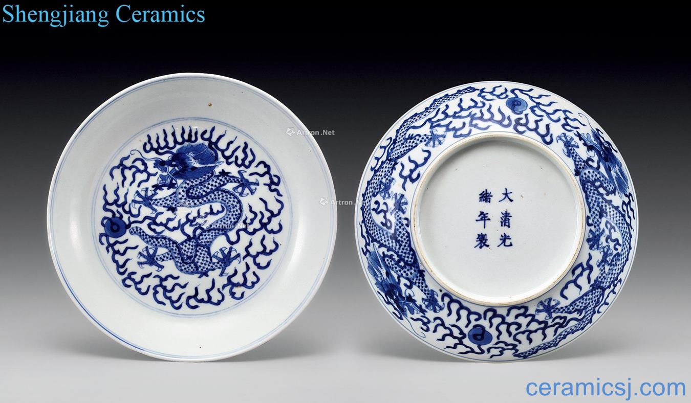 Qing guangxu Blue and white YunLongWen plate