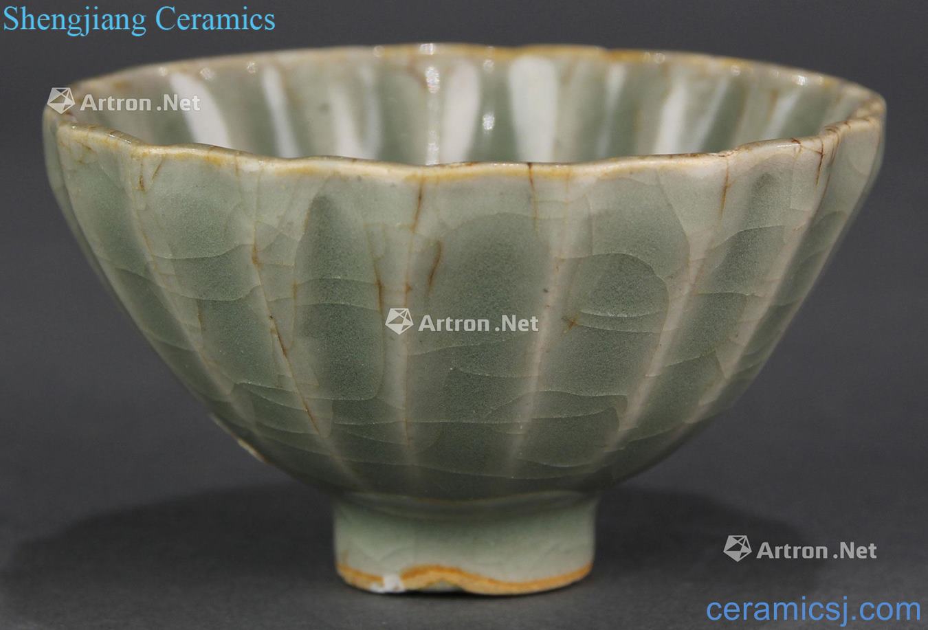 The song dynasty Longquan lotus small cup
