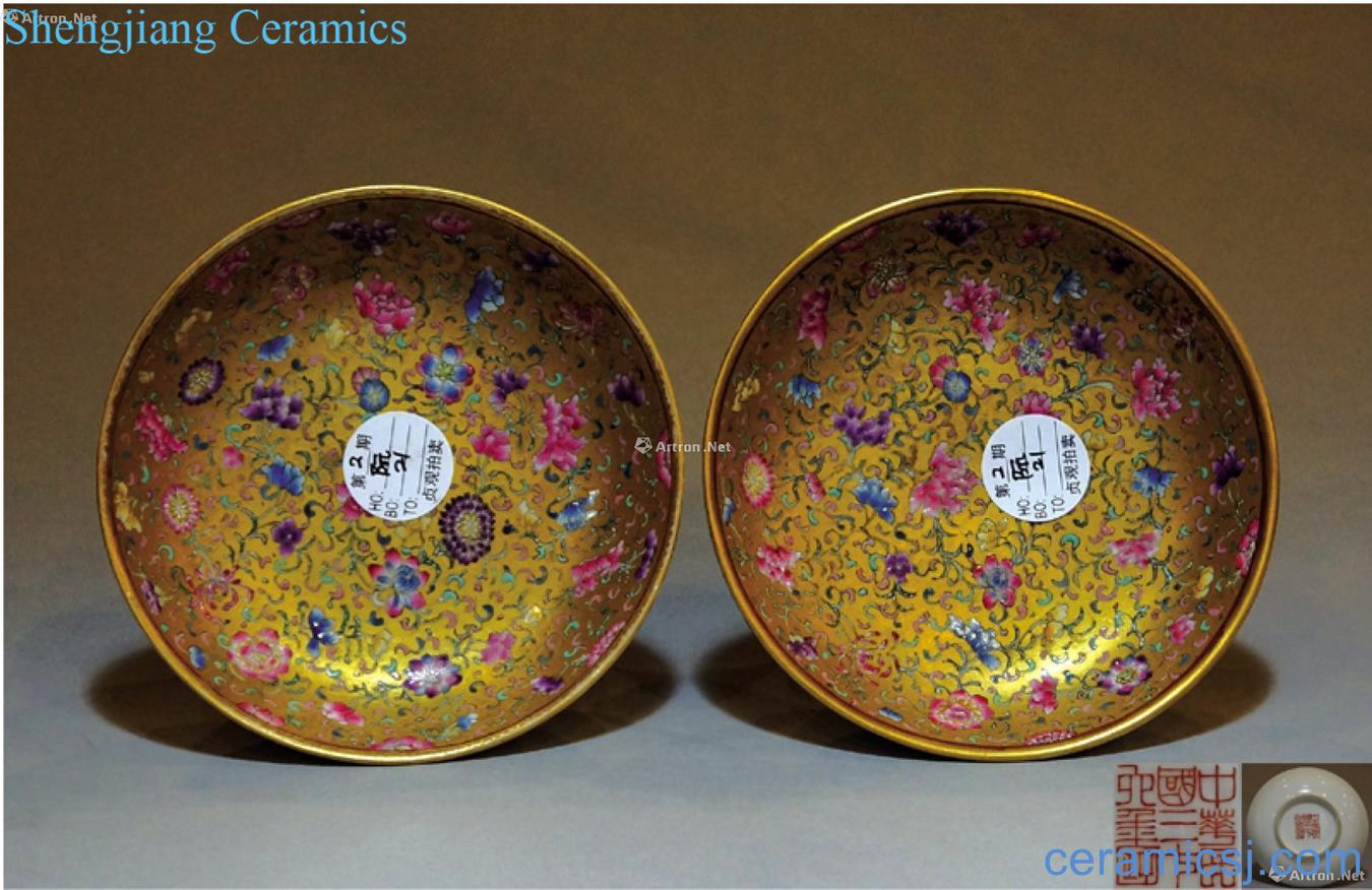 Jindi pastel flowers around branches grain disc of a couple