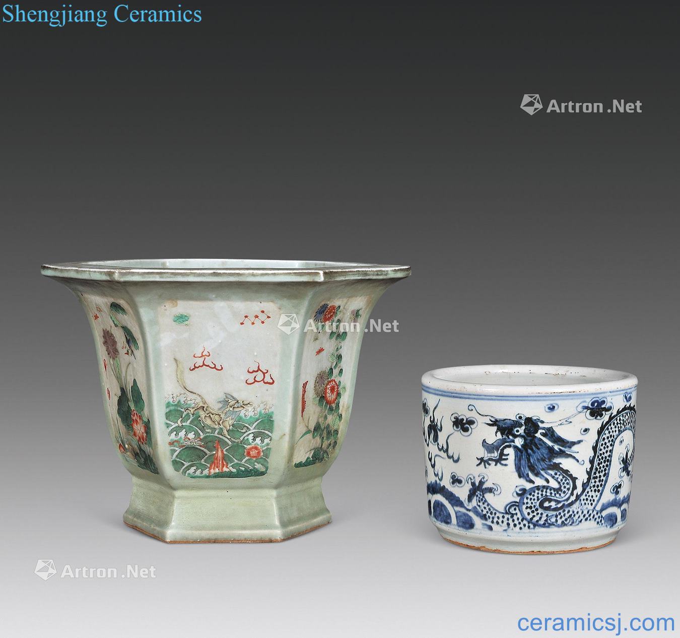 Qing qing glaze medallion benevolent grain six-party flowerpot Blue and white YunLongWen furnace each one