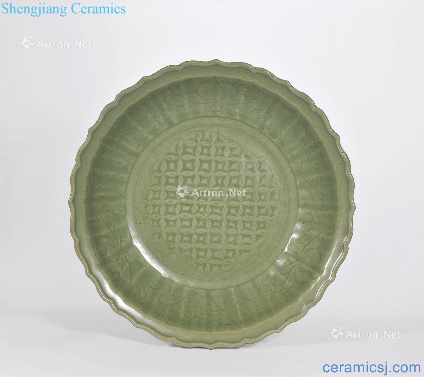 Longquan celadon in early Ming dynasty brocade kwai plate