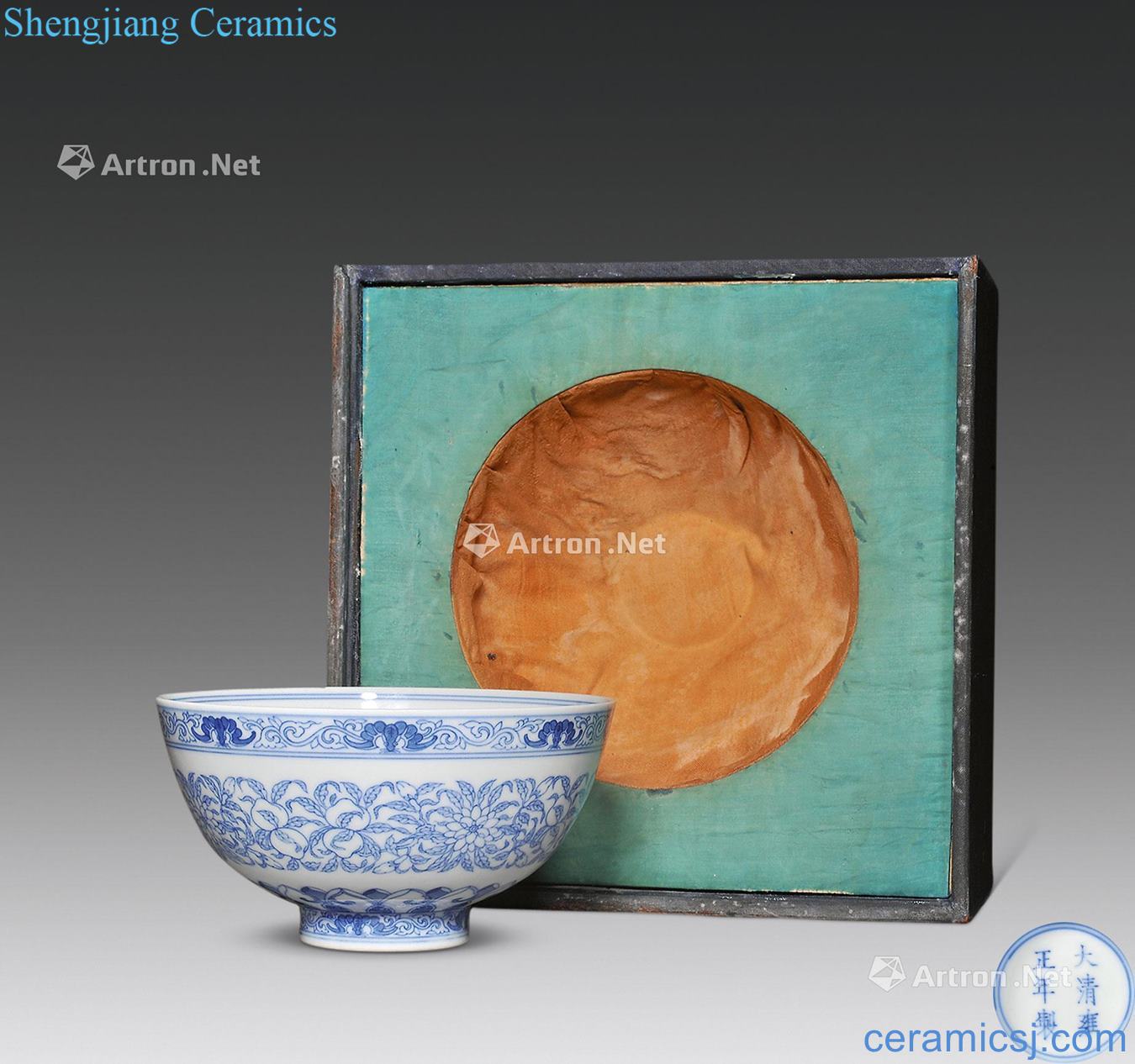 Qing dynasty blue and white live green-splashed bowls