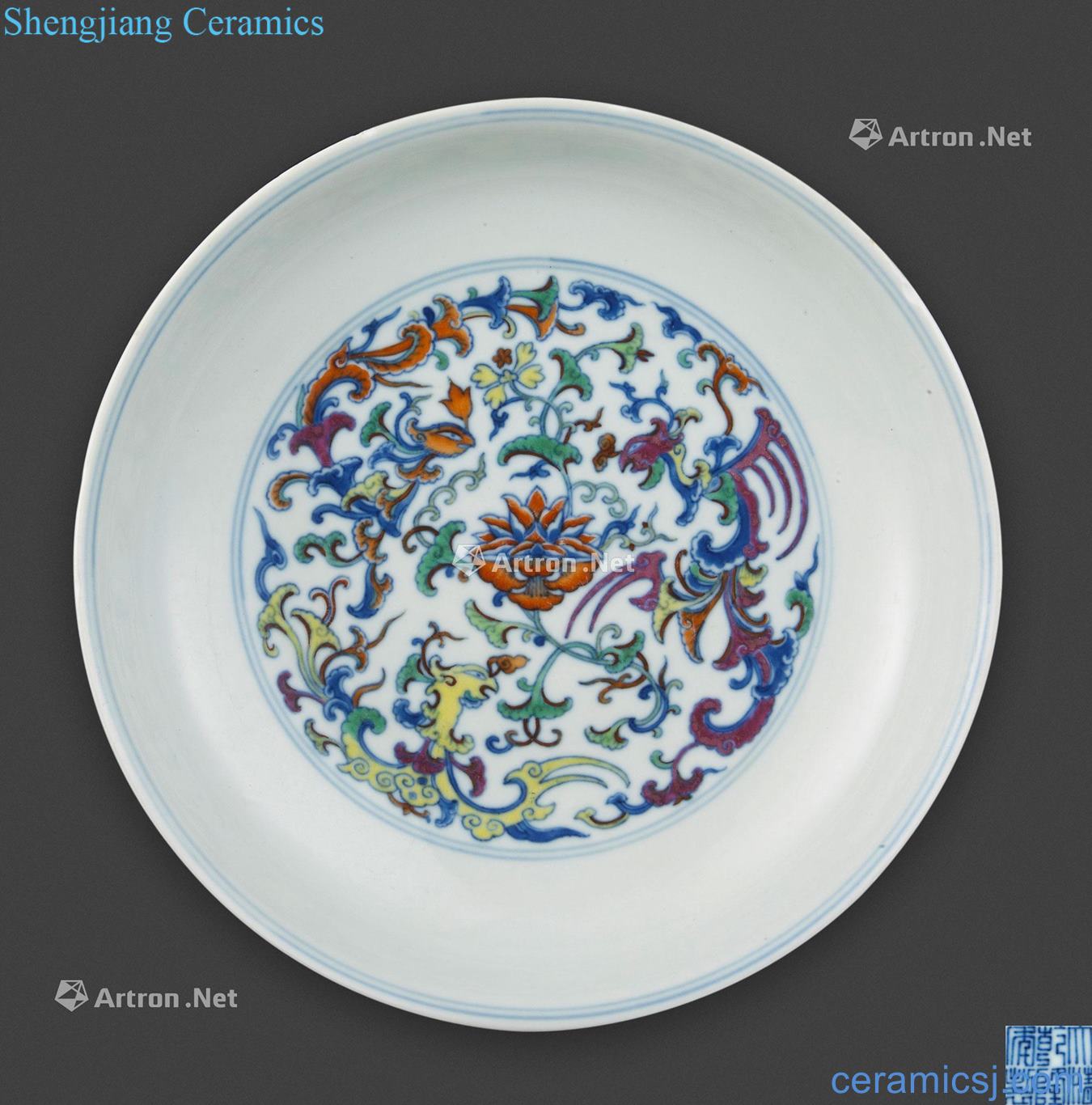 Qing qianlong Bucket color longfeng around branch lotus tray