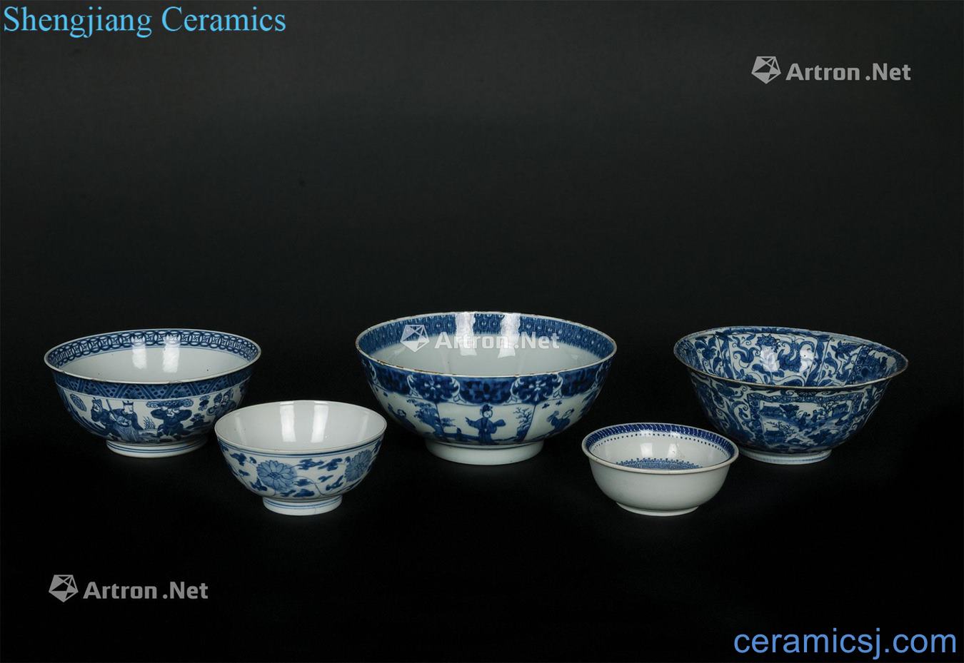 Qing dynasty blue-and-white bowl (a group of five pieces)