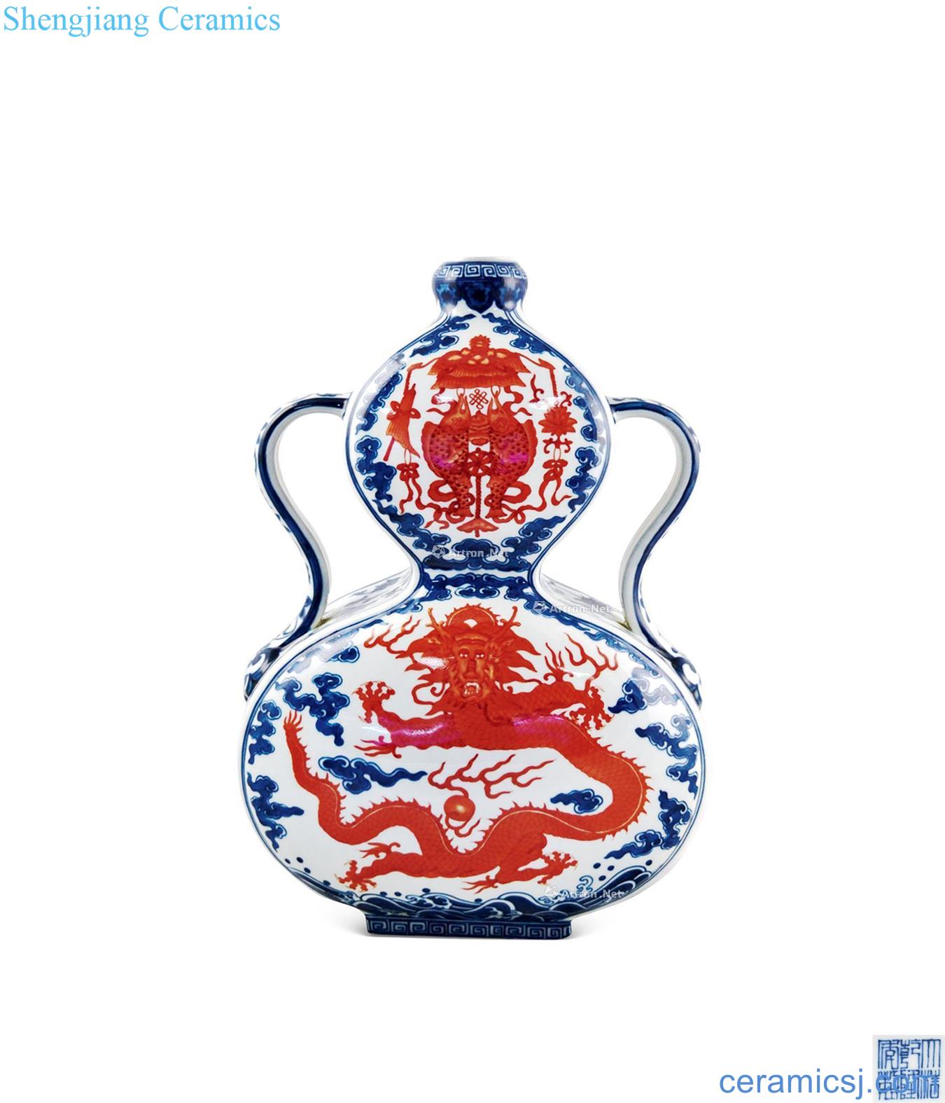 Qing qianlong Blue and white dragon statue of my ears
