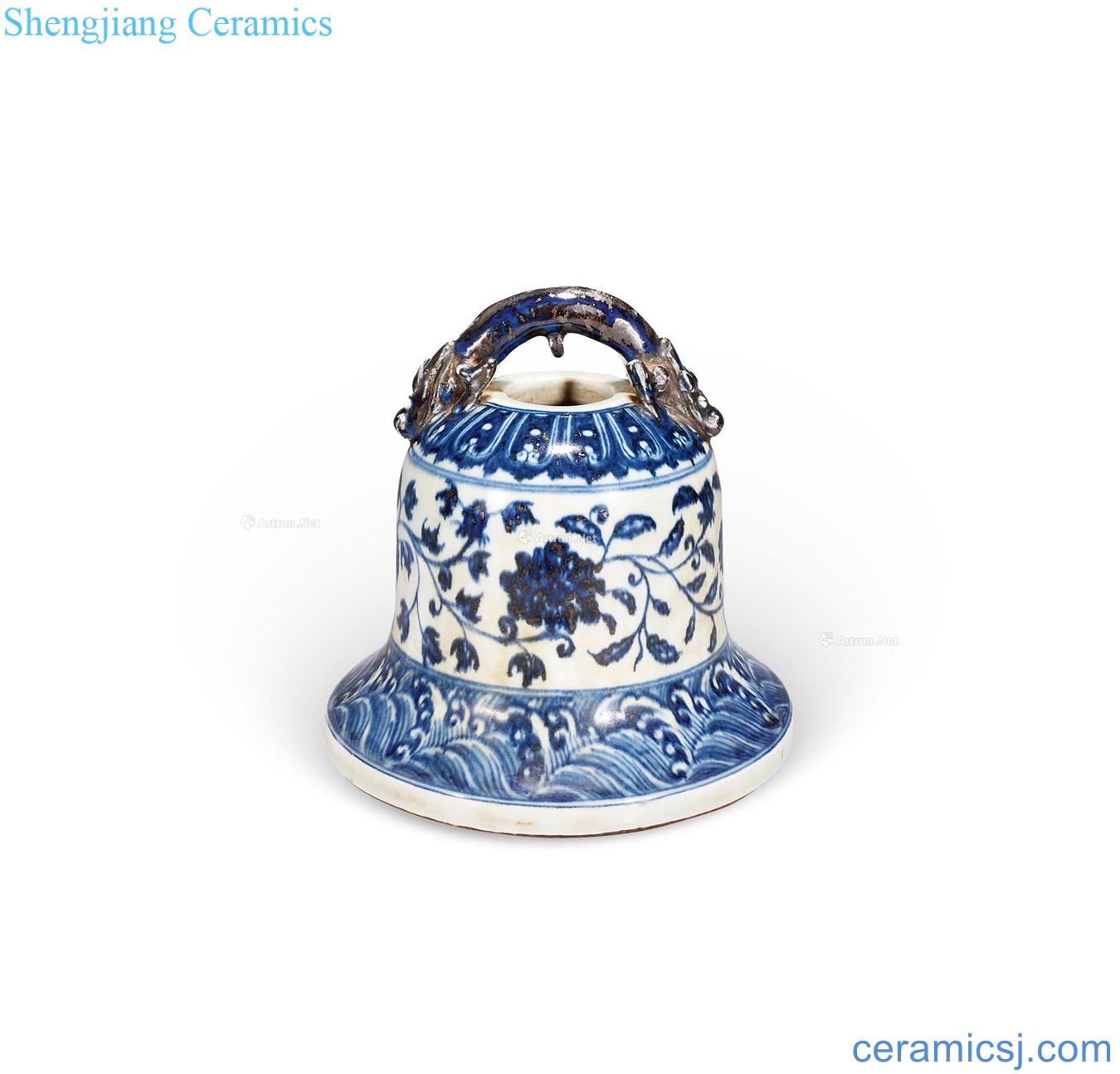 Ming yongle Blue and white lotus flower grain bell type bottle