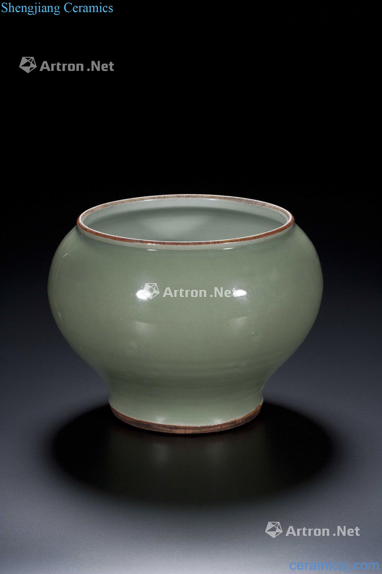 At the end of the yuan Ming Longquan celadon CuiQing glaze big cans