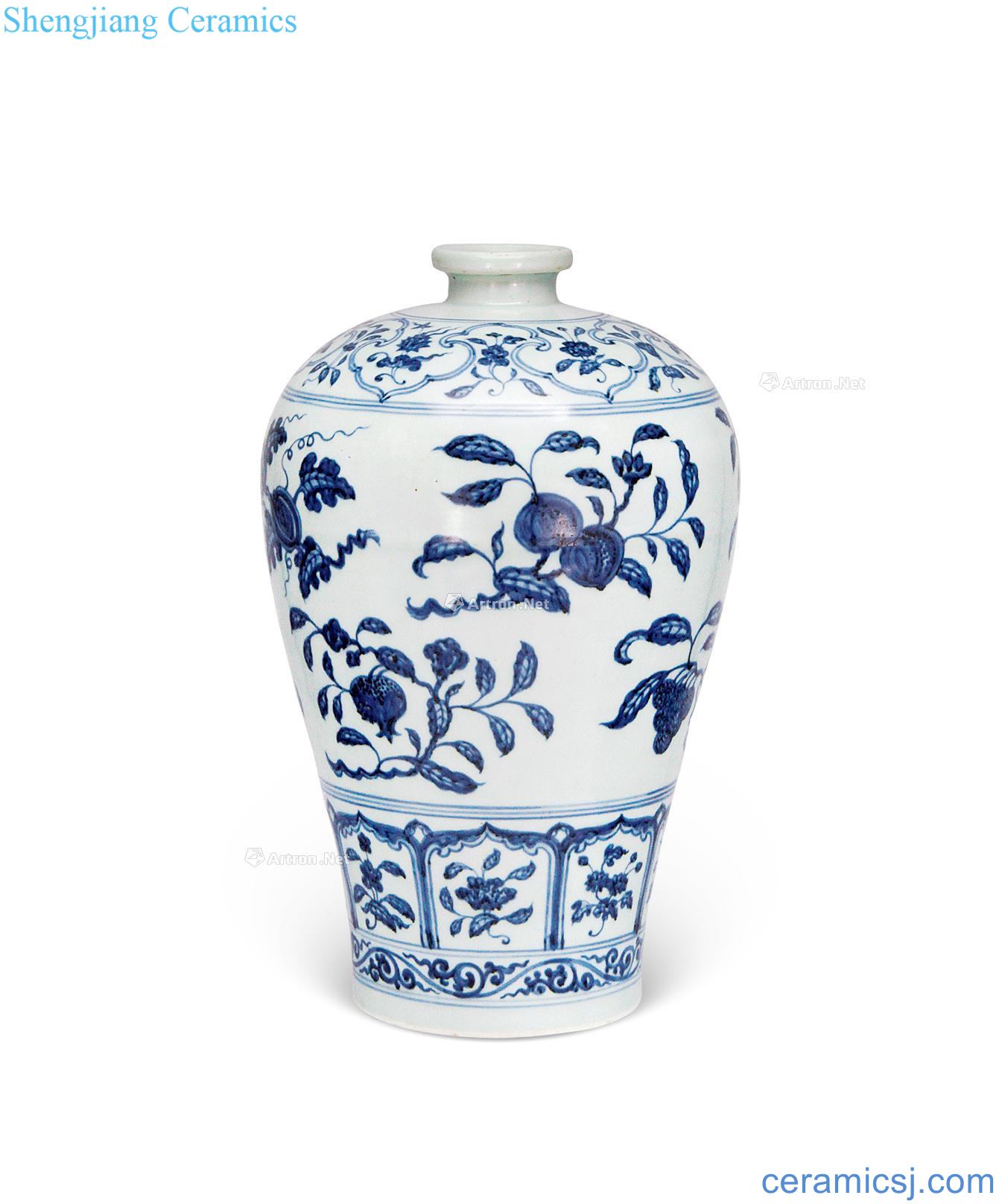 Ming Blue and white flowers and grain mei bottle