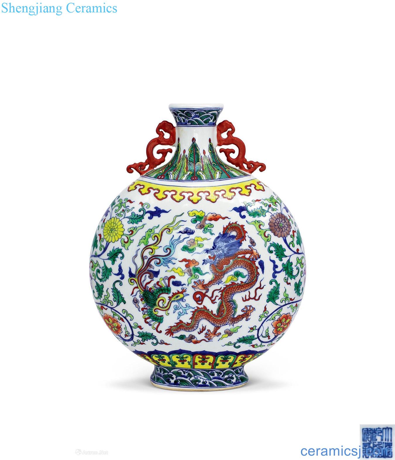 Qing qianlong dragon bucket color on the bottle