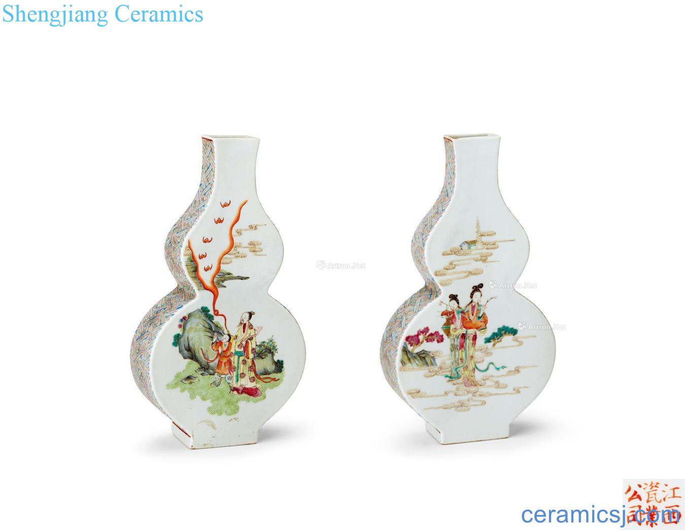 Stories of qing xuantong pastel gourd bottle