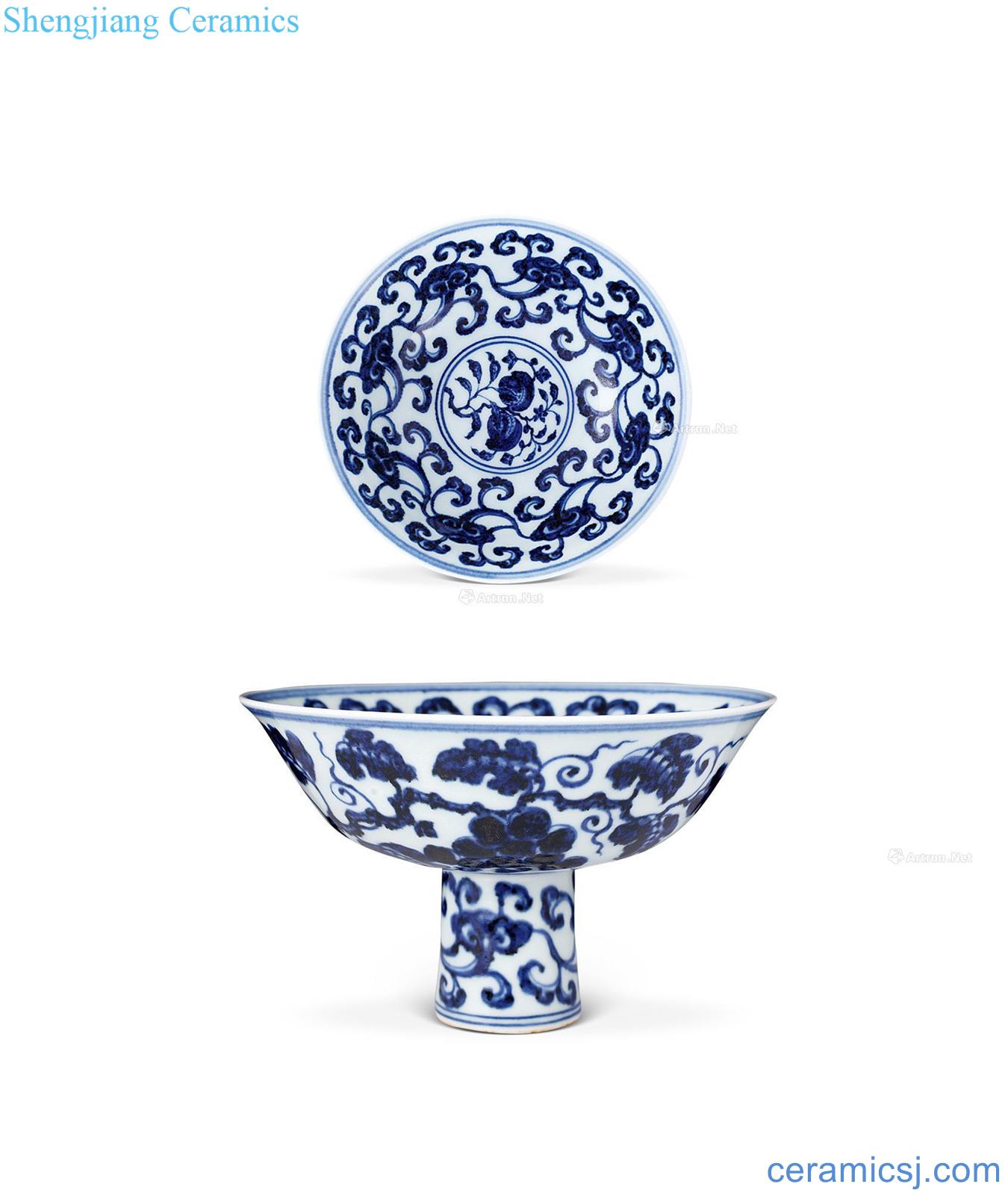 Ming yongle Blue and white flowers and grain footed bowl