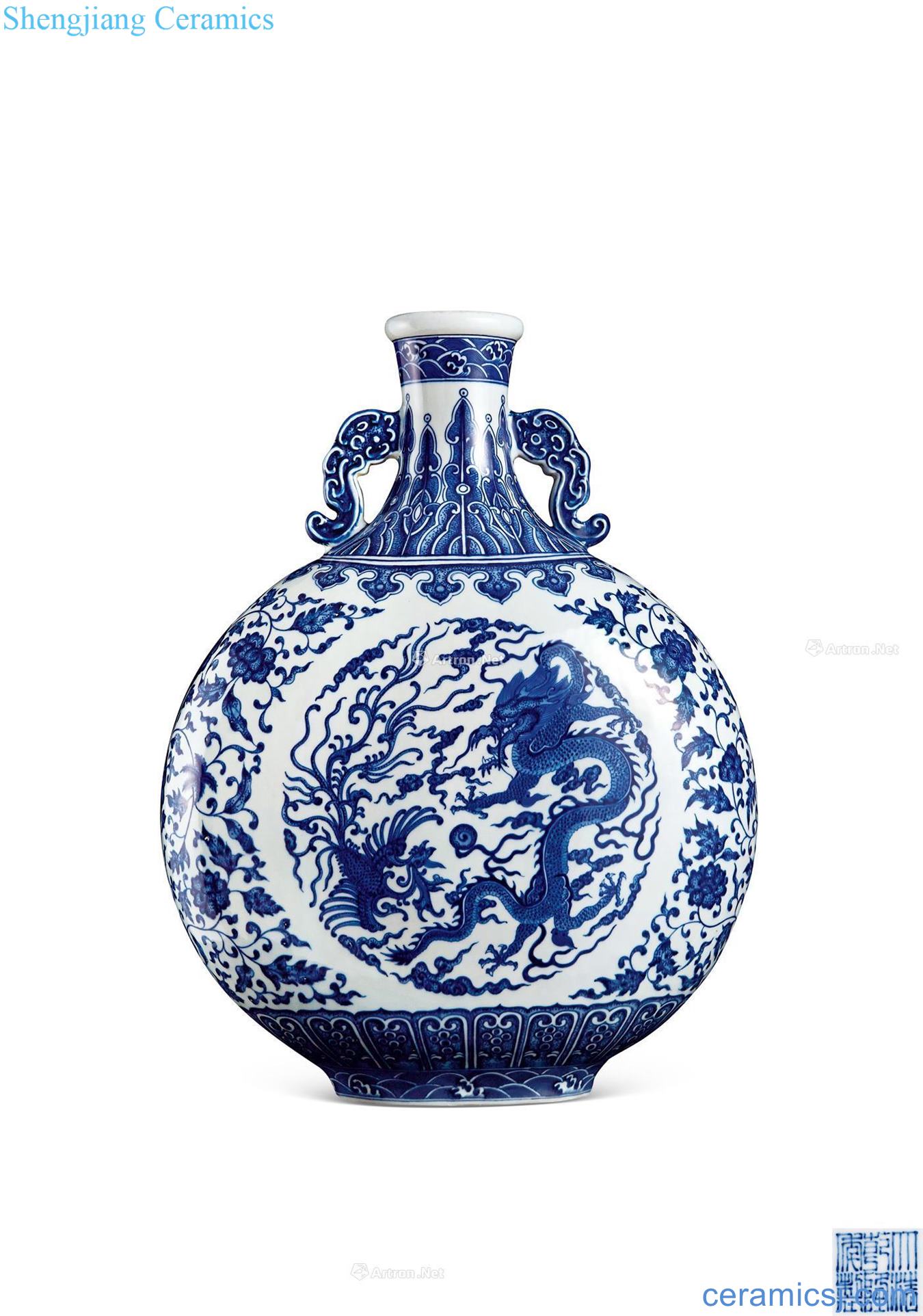 Qing qianlong Blue and white longfeng grain window double ears