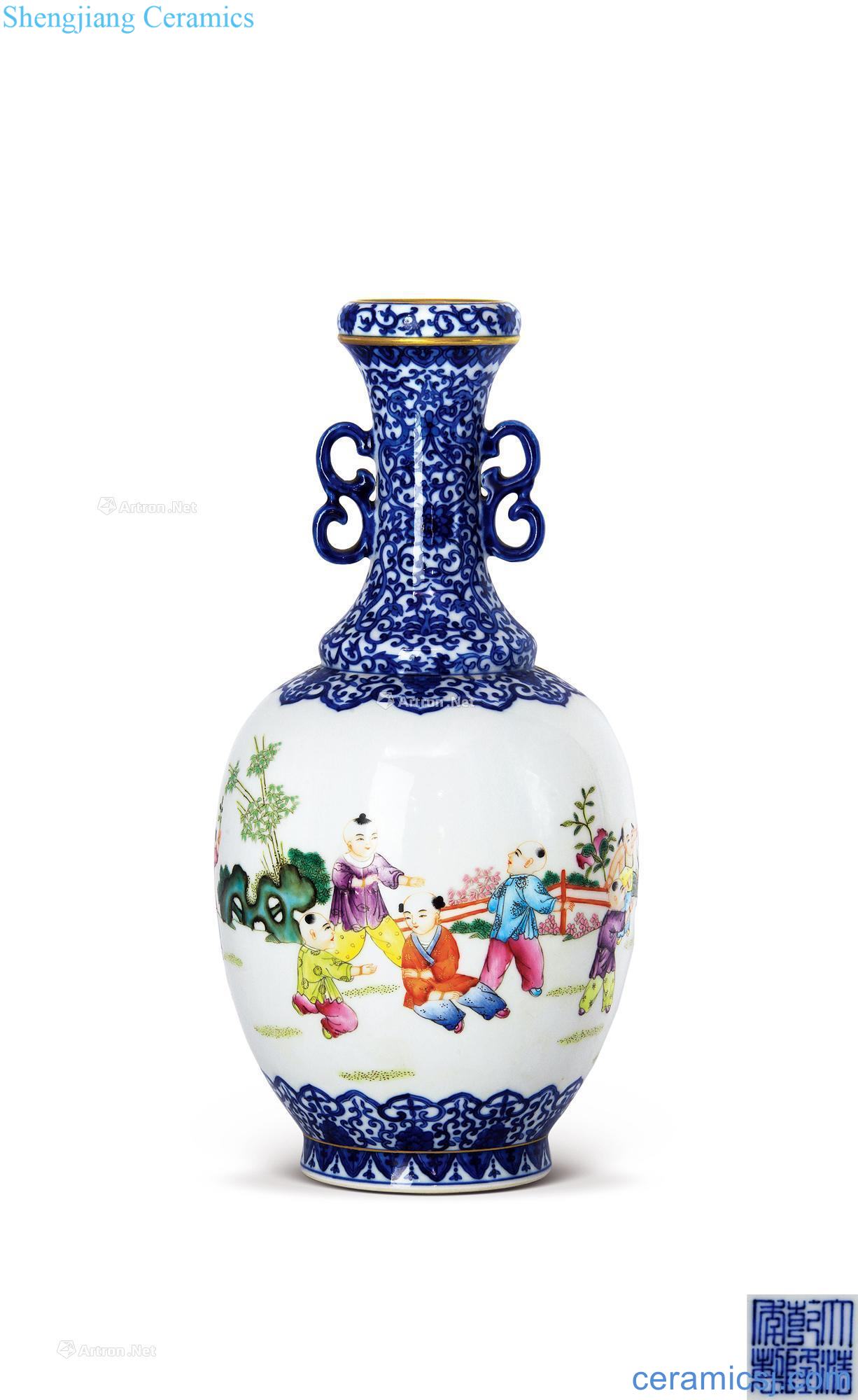 Qianlong porcelain enamel colour ears YunLongWen gourd bottle