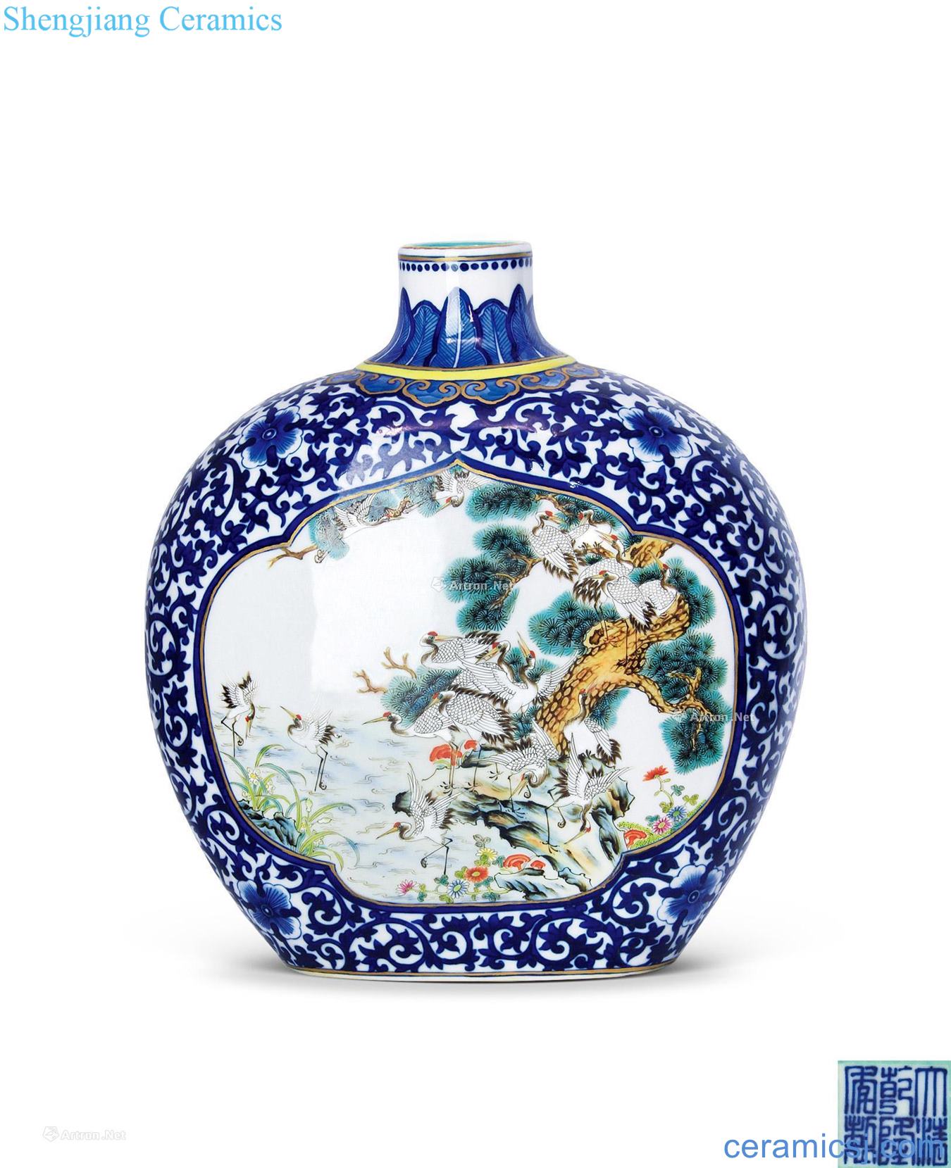 Qianlong blue-and-white pastel landscape painting of flowers and grain flat pot