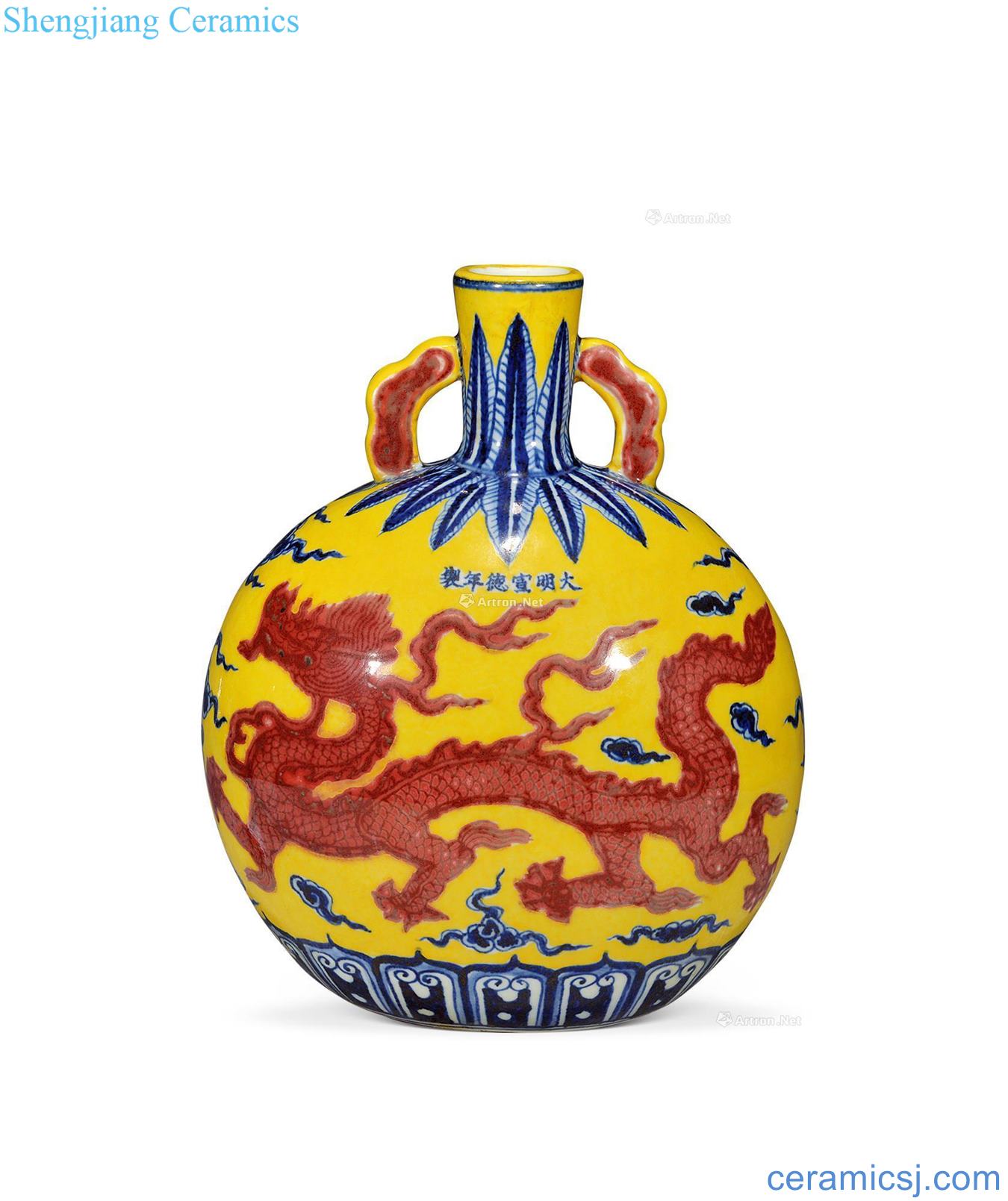 Ming xuande Yellow to blue and white glaze youligong red dragon grain on bottles