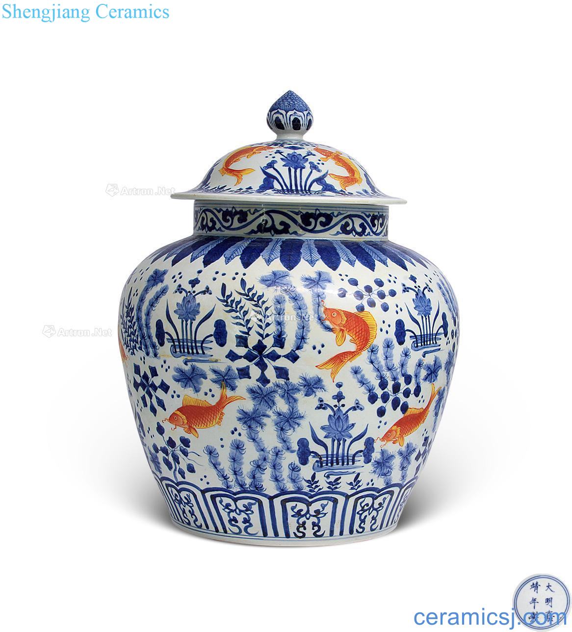 Ming jiajing Blue and white youligong red fish lines cover tank