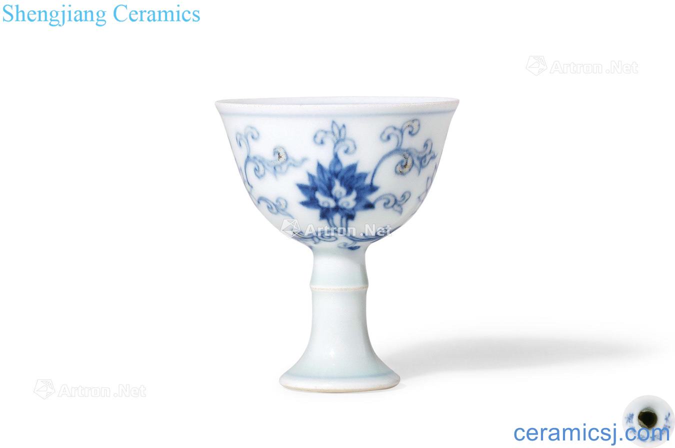 Ming chenghua bucket color lotus grain footed cup
