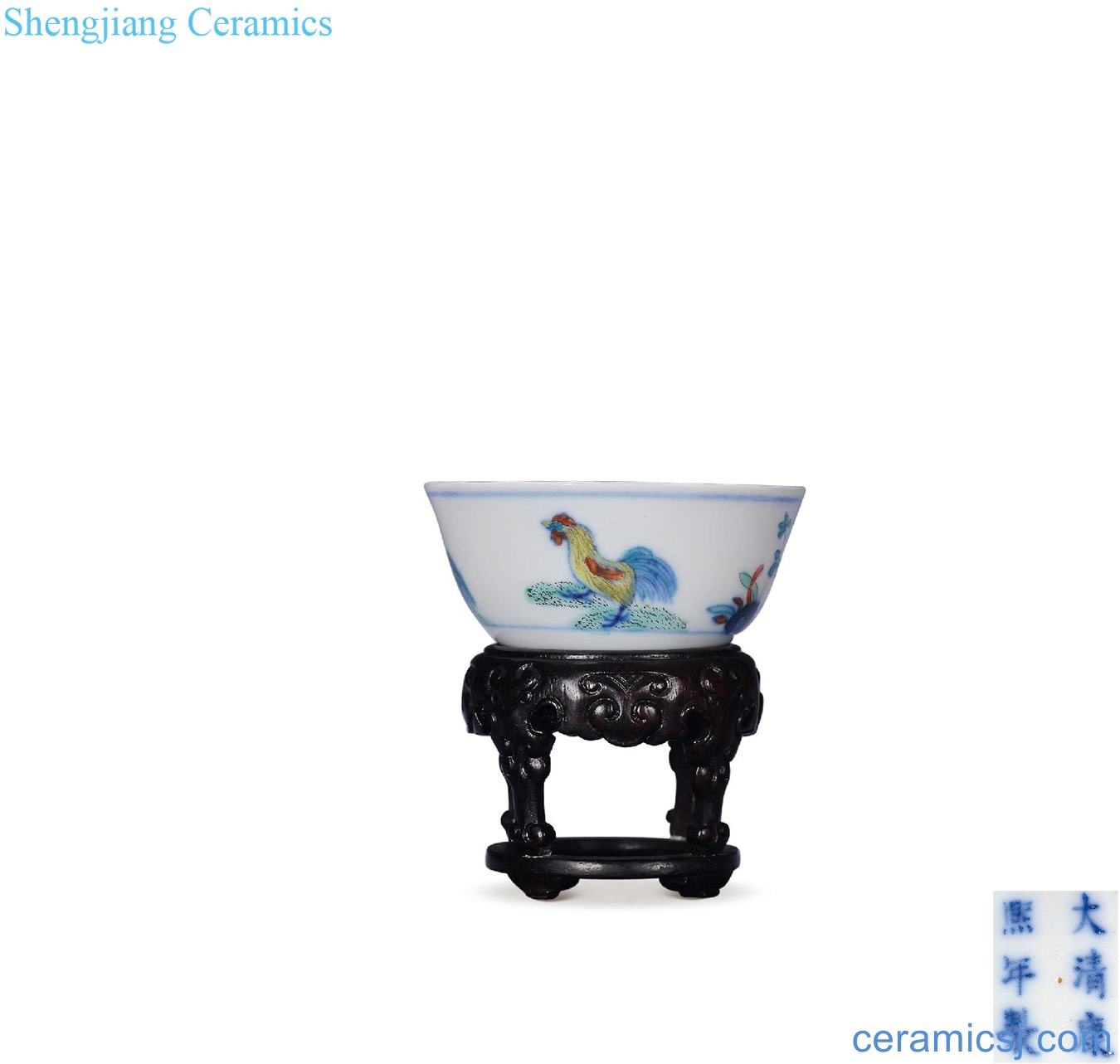 The qing emperor kangxi color bucket cylinder cup chicken