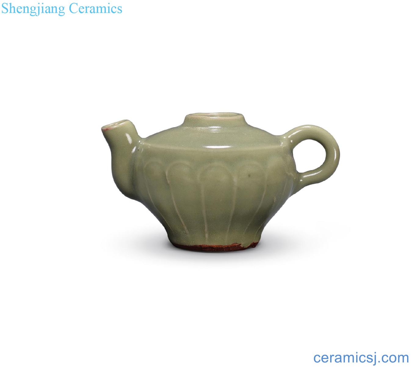 yuan Pot of longquan celadon lotus pattern