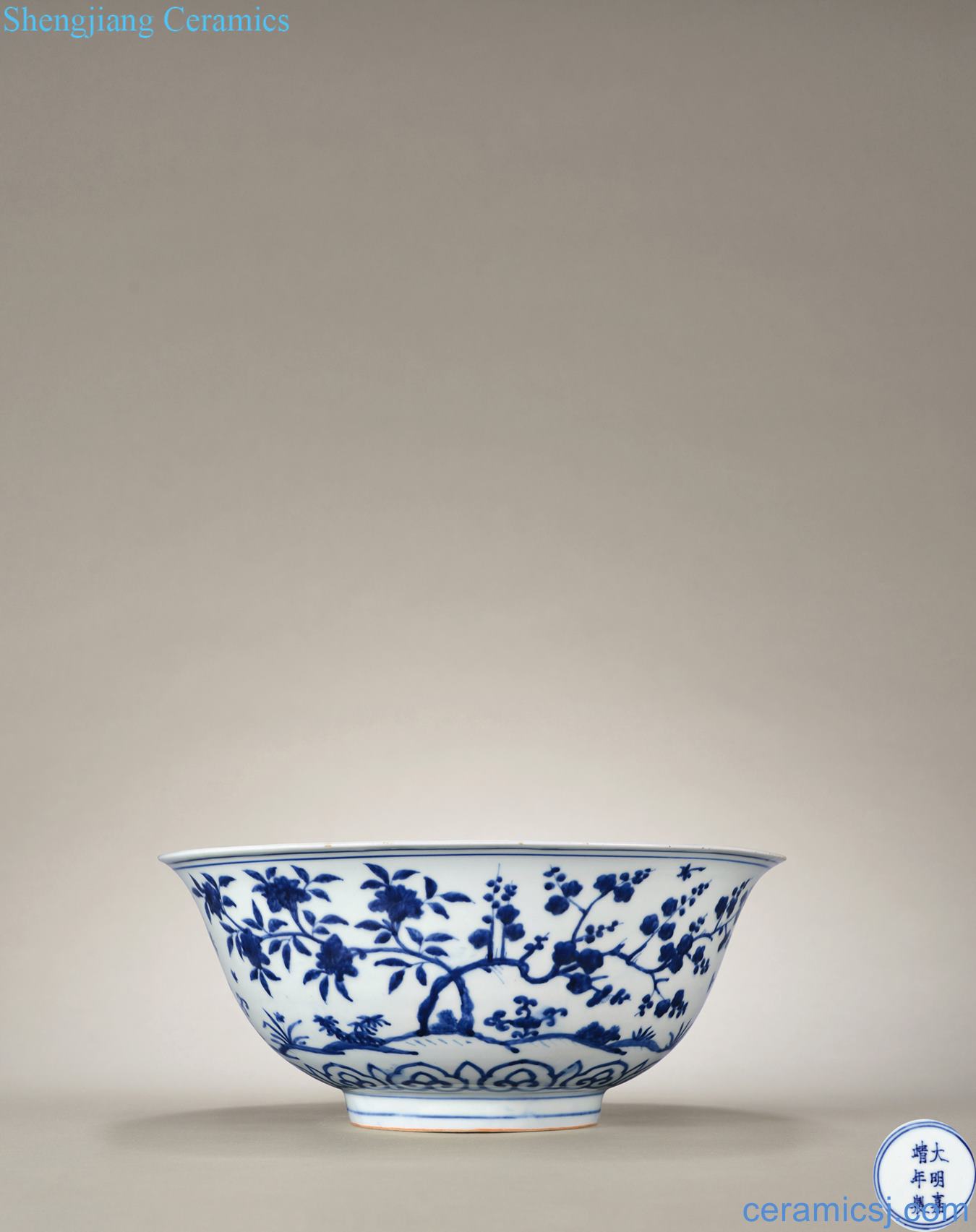 Ming jiajing Blue and white flower grain big bowl