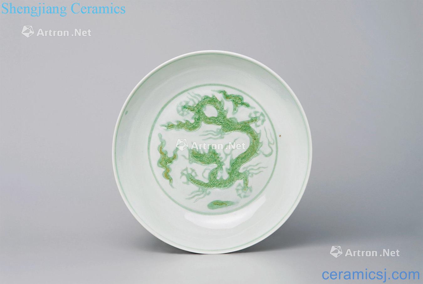 Green color dark MingZhengDe carved dragon pattern plate