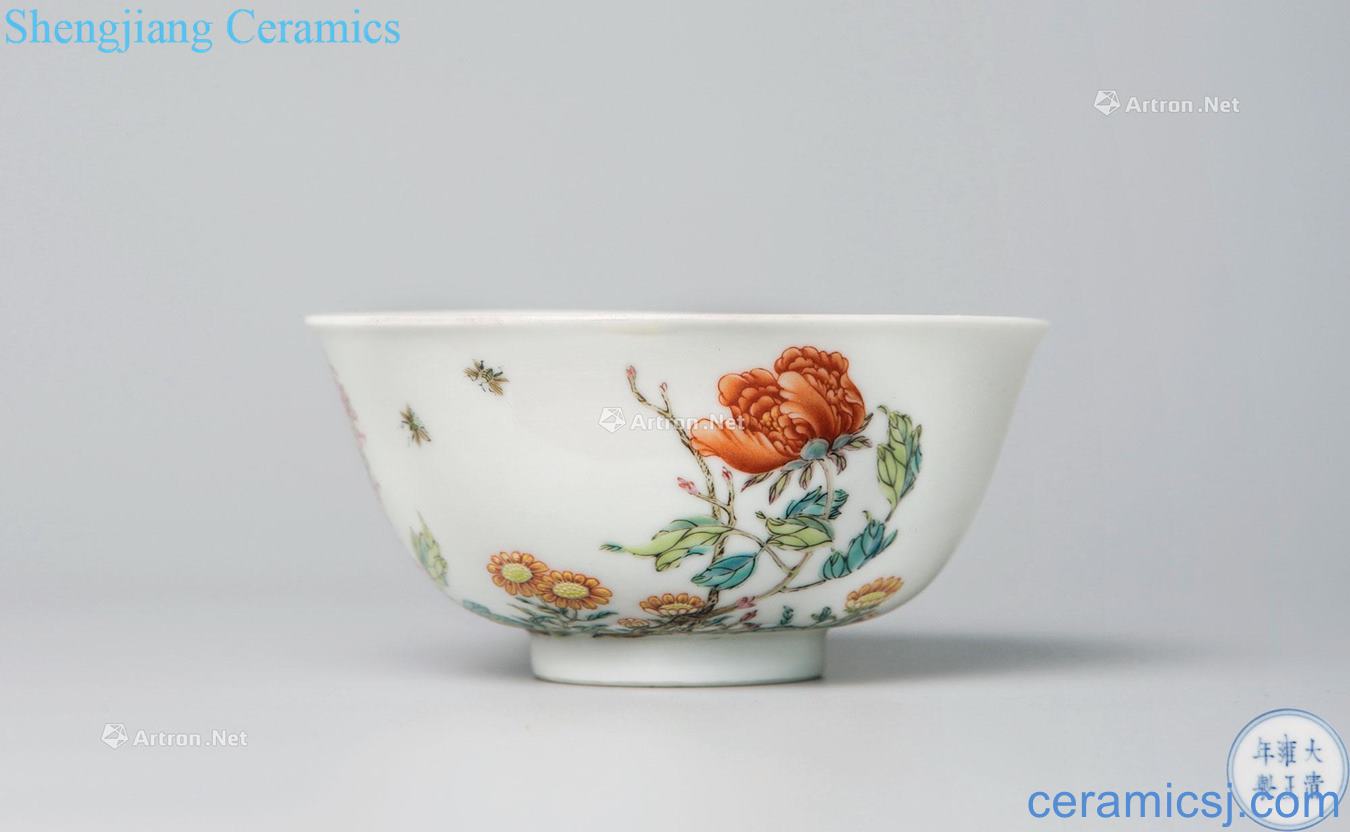 Qing yongzheng pastel peony bees green-splashed bowls