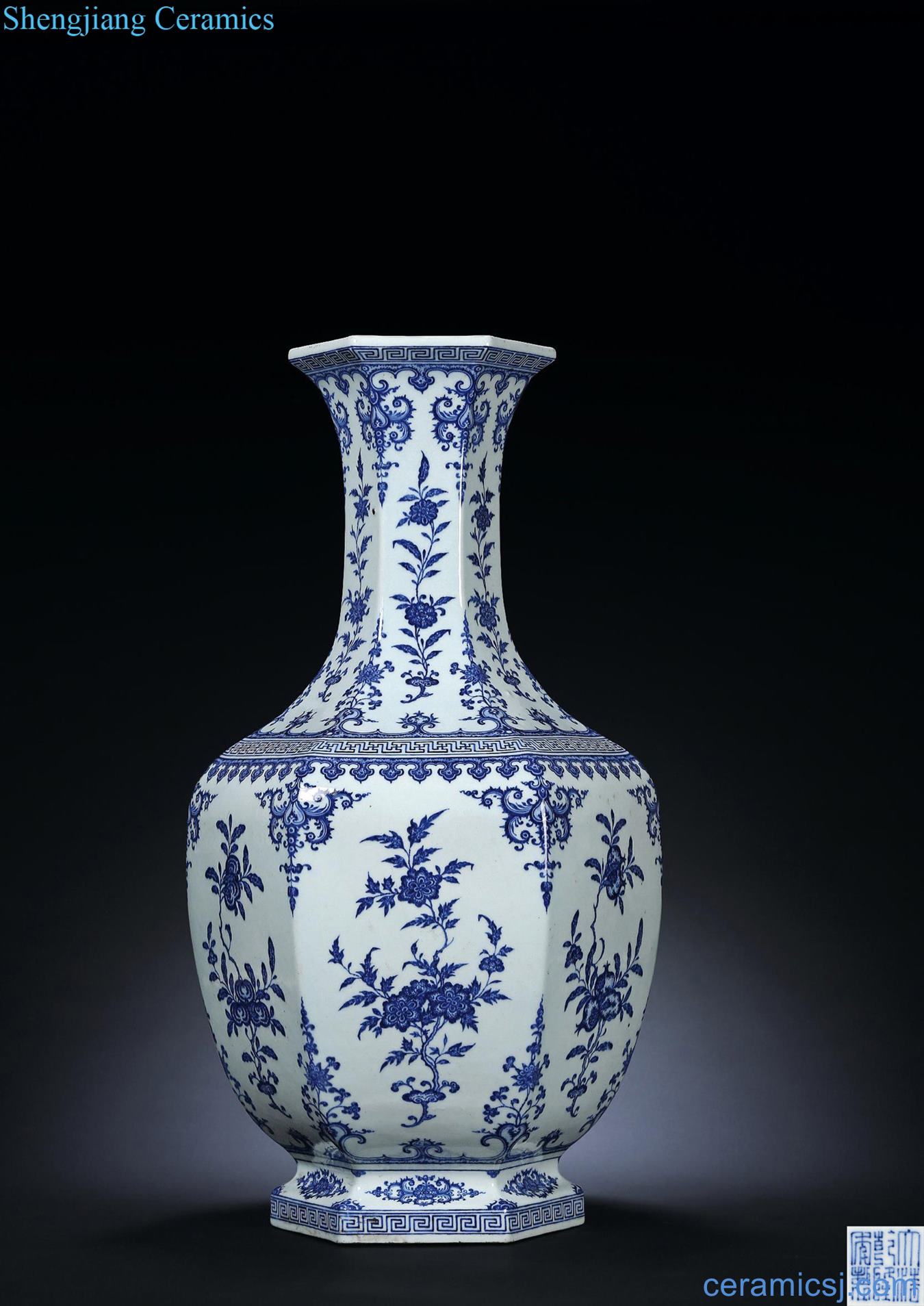 Qing qianlong The six-party big bottle of blue and white folding branches