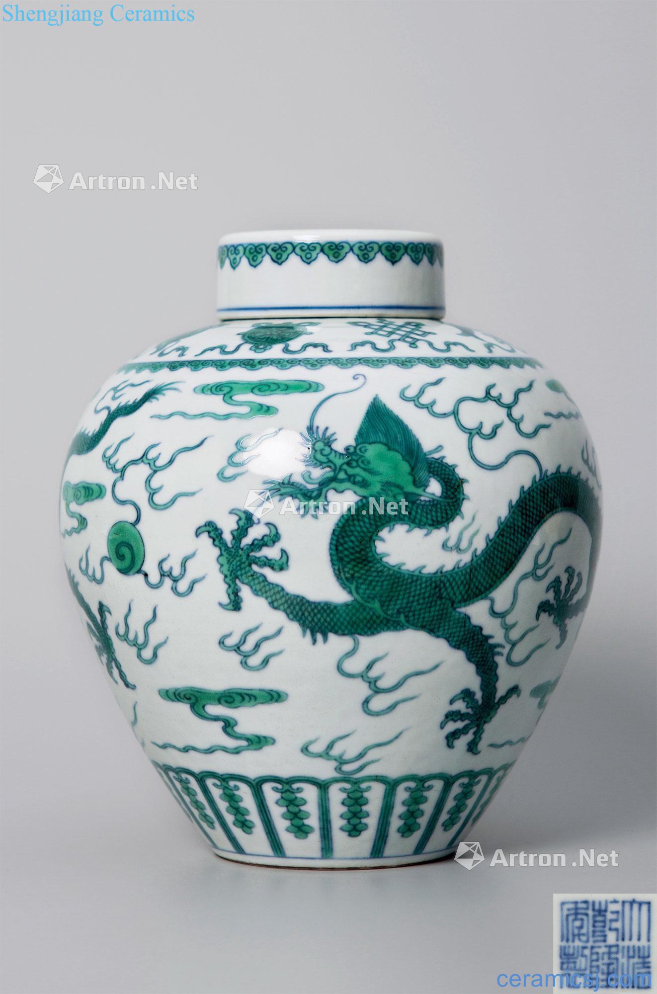 Qing qianlong bucket color green dragon cover tank