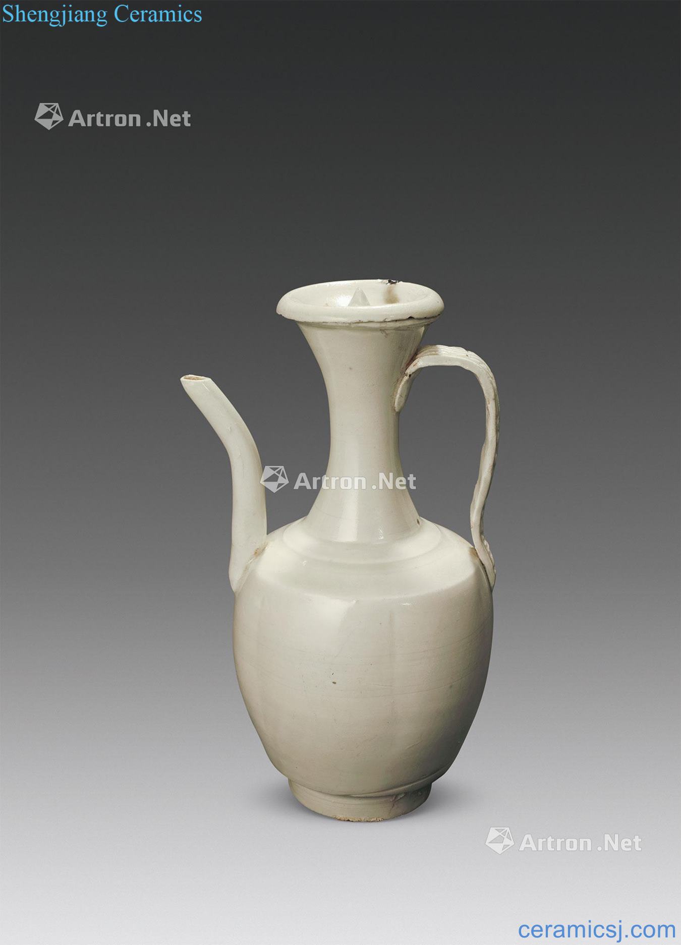 The song dynasty kiln ewer