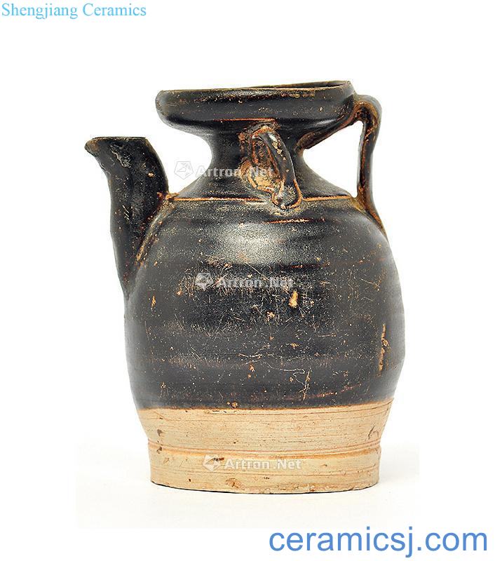 The song dynasty Jizhou kiln black glaze ewer