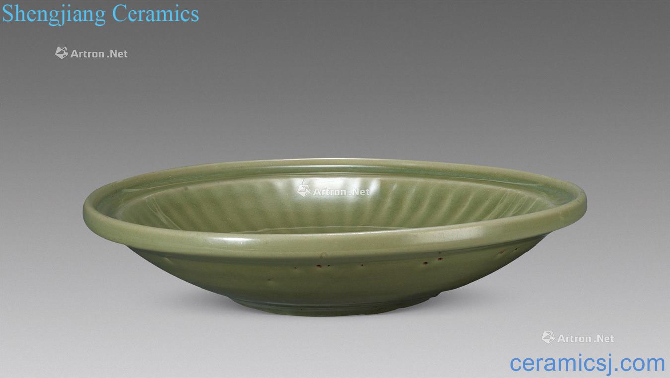 gold Longquan celadon line fold along the plate