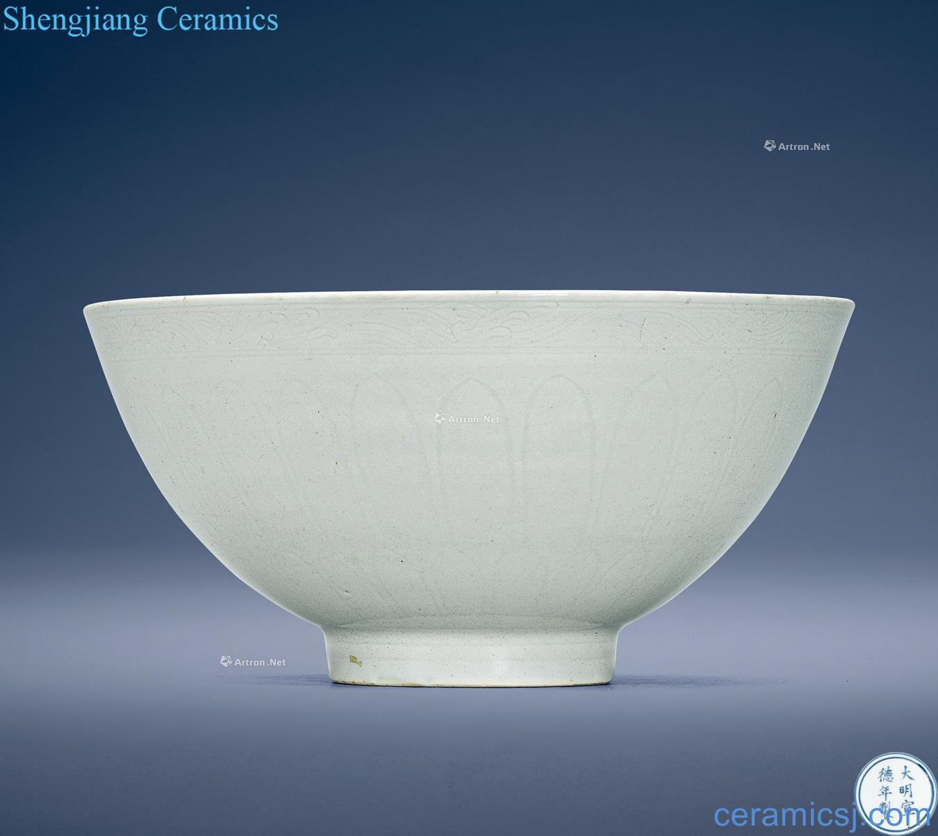 Ming xuande White glazed shadow lotus seed bowl