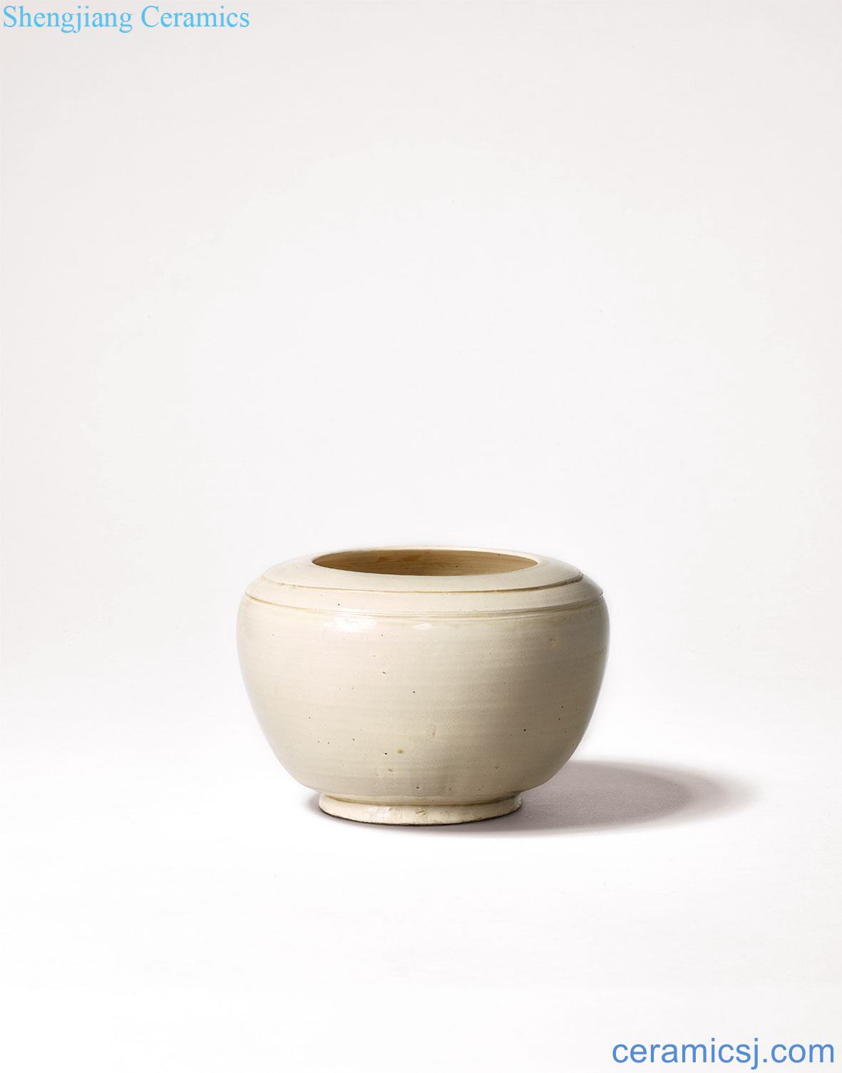 Gold kiln white glazed pot