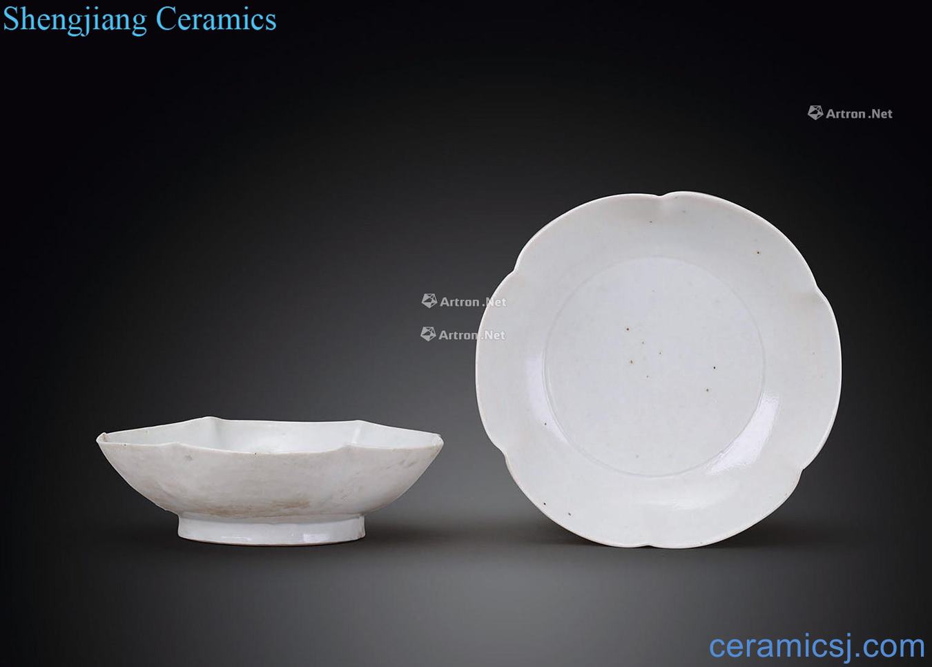 The five dynasties ding kiln flower mouth element plate (a)
