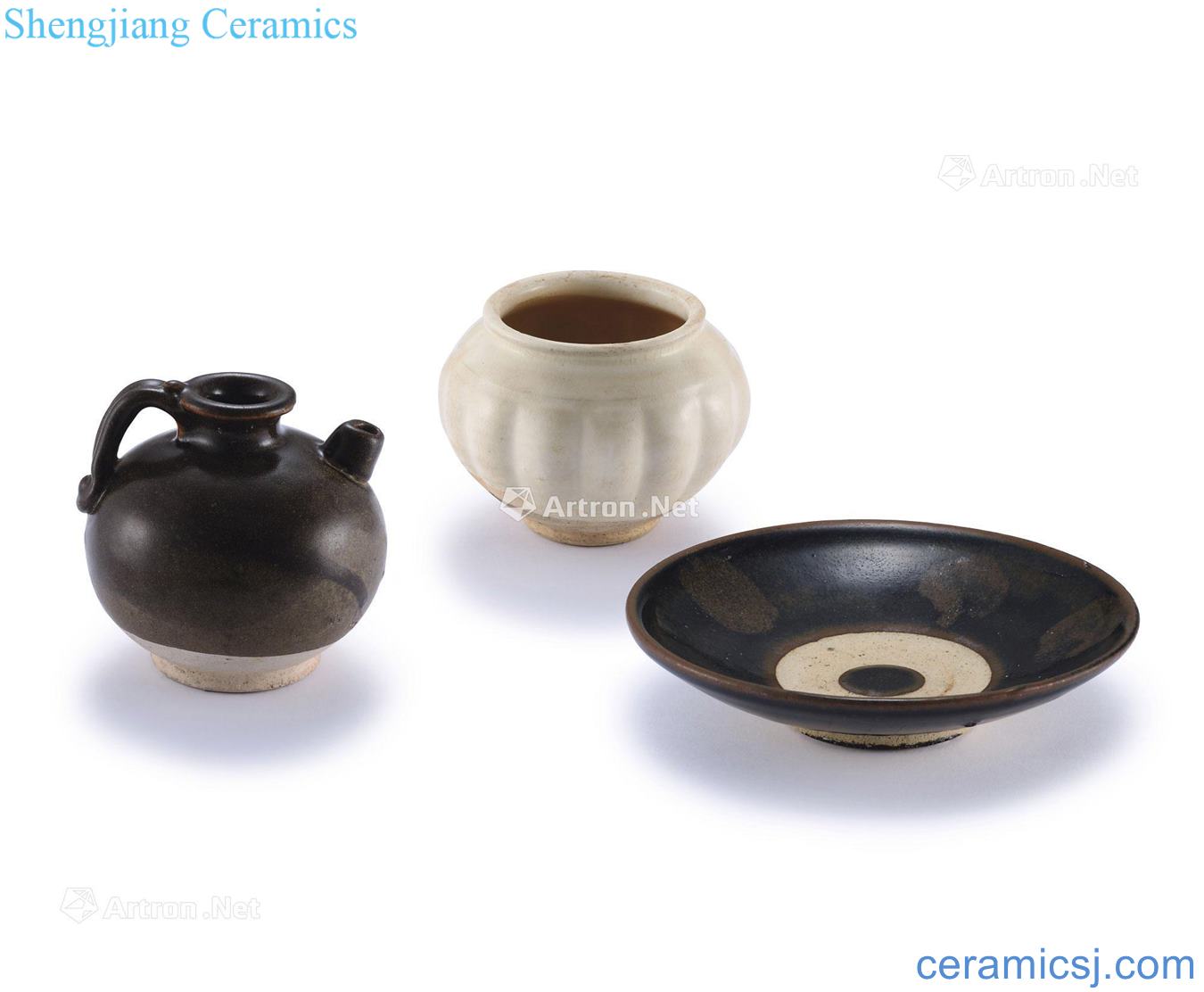 Song to the Ming Jizhou kiln black glaze rusty spot iron plate, black glaze ewer melon leng craft cans