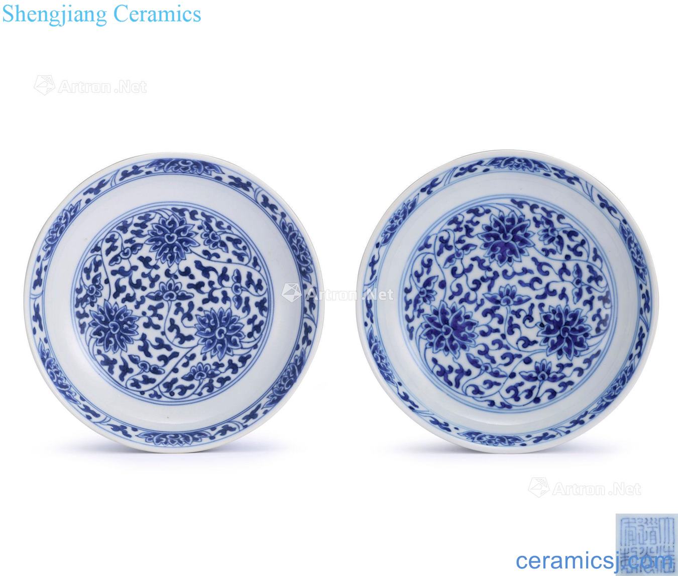 Qing daoguang Blue and white tie up lotus flower tray (two)