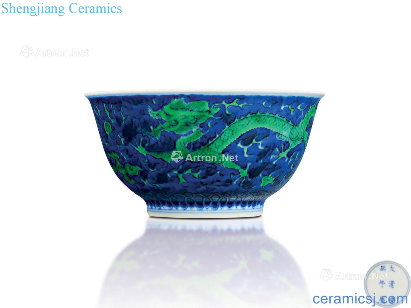 China, kangxi in the qing dynasty Kiln porcelain self-identify dragon bowls