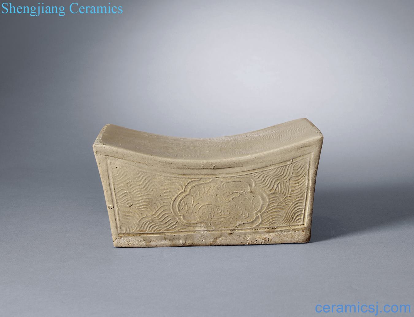 Gold jingxing kiln water-wave pillow