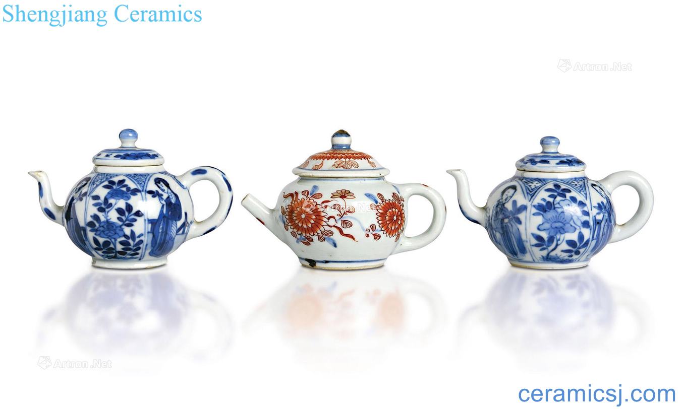 China, the qing dynasty in the 18th century Red small CiHu three blue vitriol