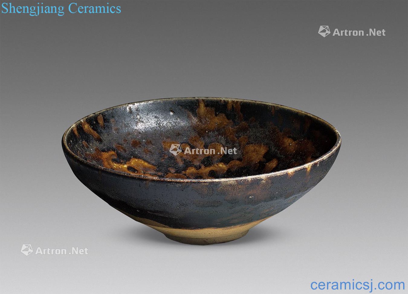 The song dynasty Jizhou kiln paper-cut leakage flower bowls