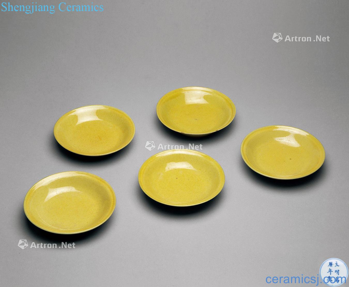 Ming wanli A set of yellow glaze small (5)