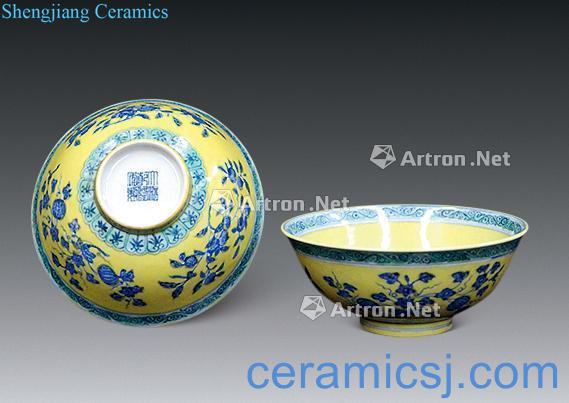 Qing qianlong Yellow to blue three fruit bowl (a)