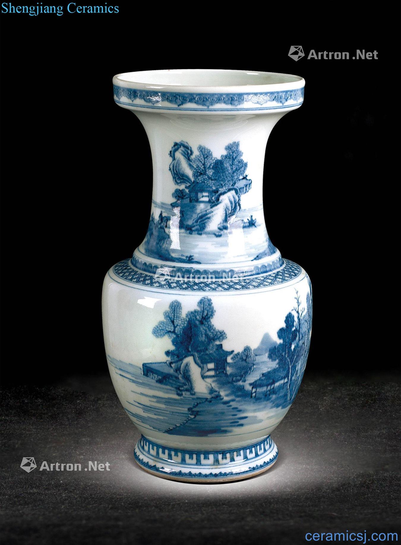 Qing qianlong Blue and white landscape grain dish buccal bottle