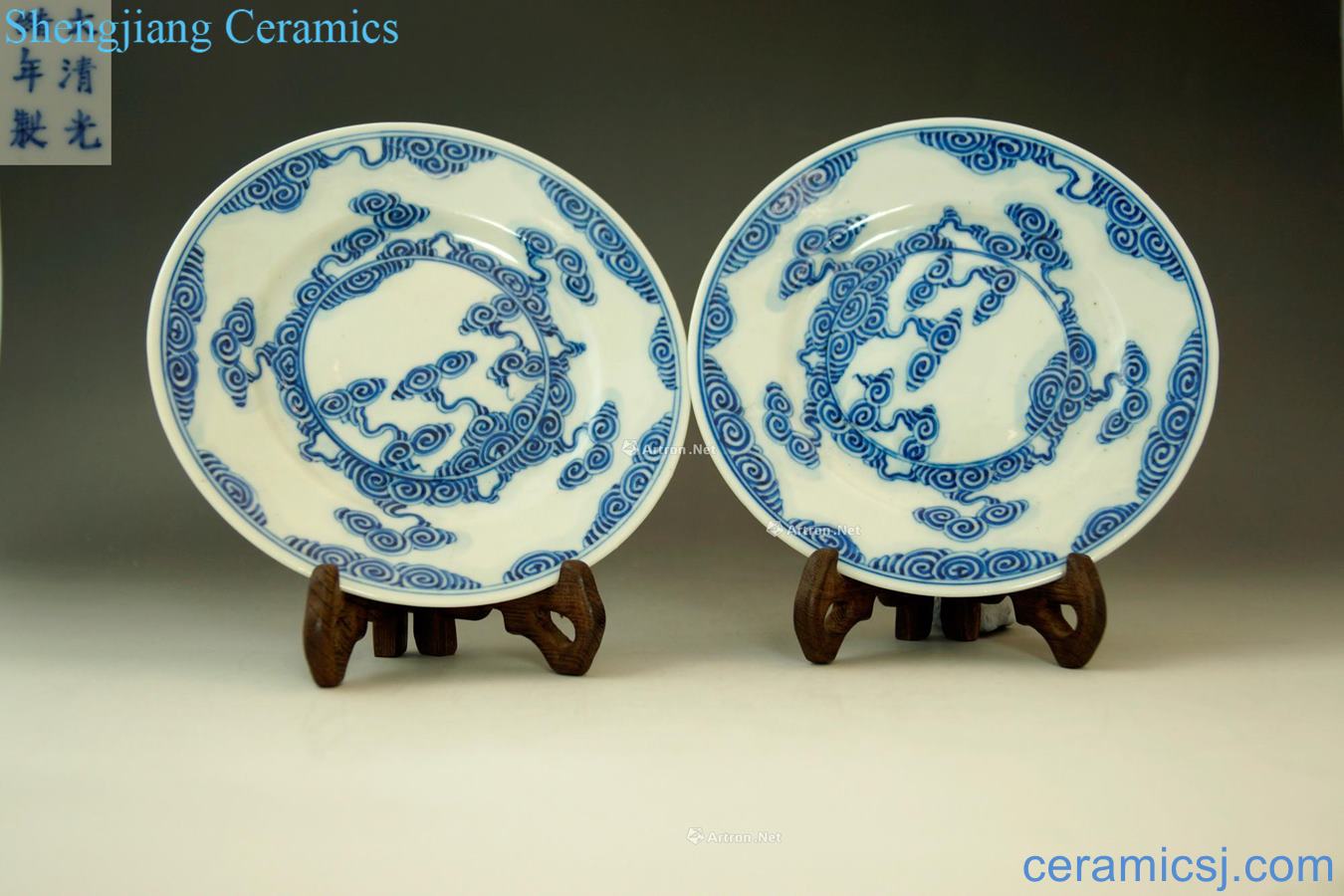 Qing guangxu Blue and white moire dish.