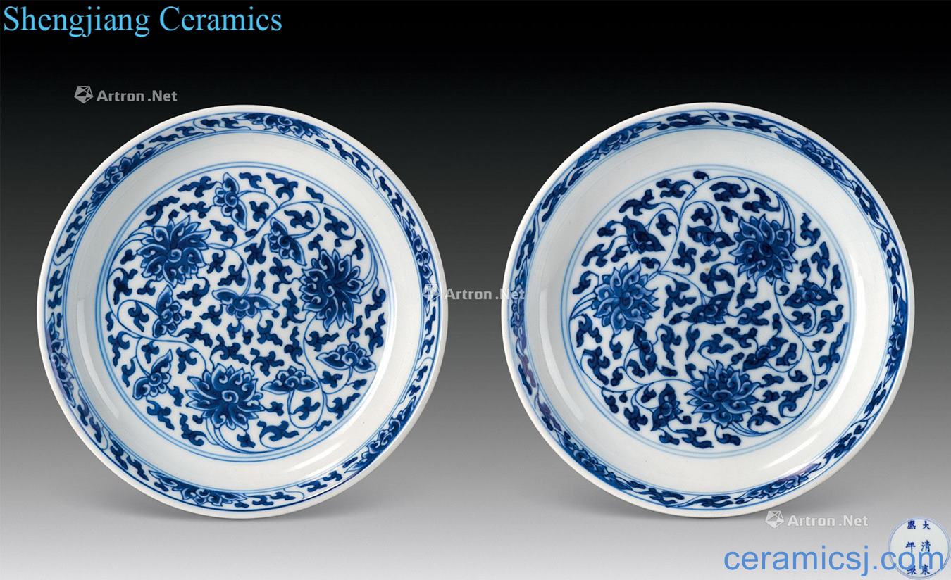 The qing emperor kangxi Blue and white lotus flower tray