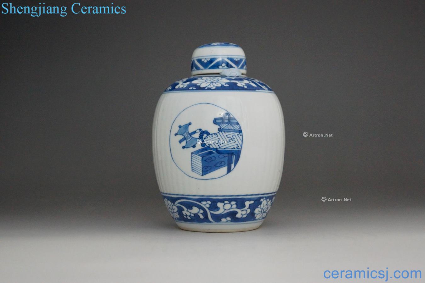 The qing emperor kangxi Blue and white antique lines cover tank
