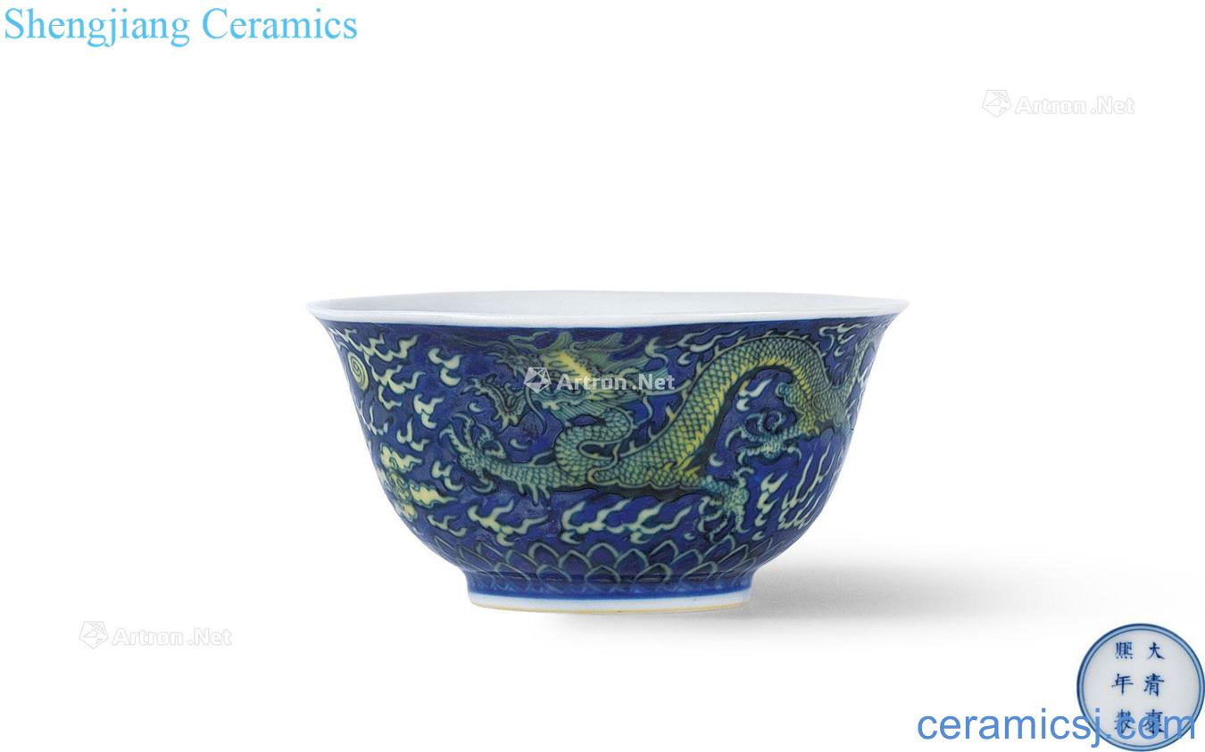 The qing emperor kangxi Blue and white Huang Longwen bowl