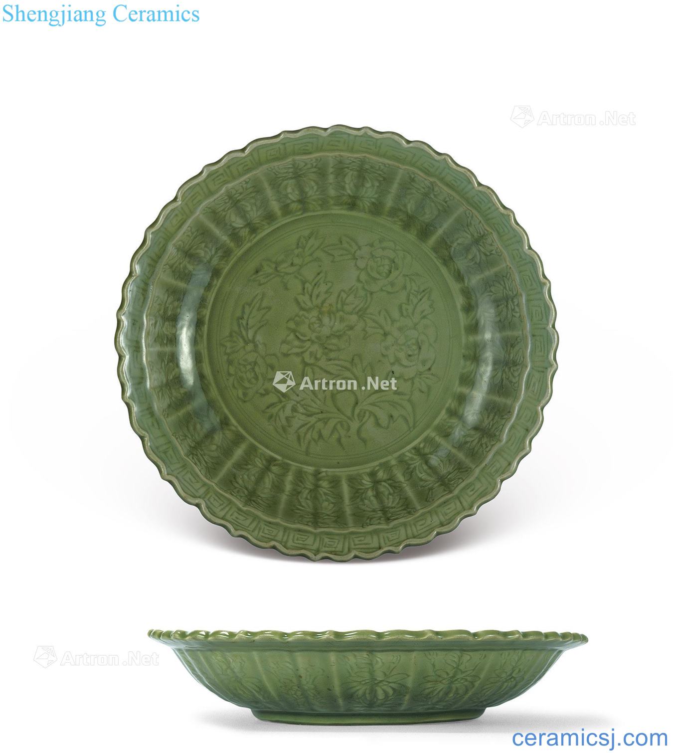 Ming Longquan celadon fold branch flowers lines mouth edge fold along the grail