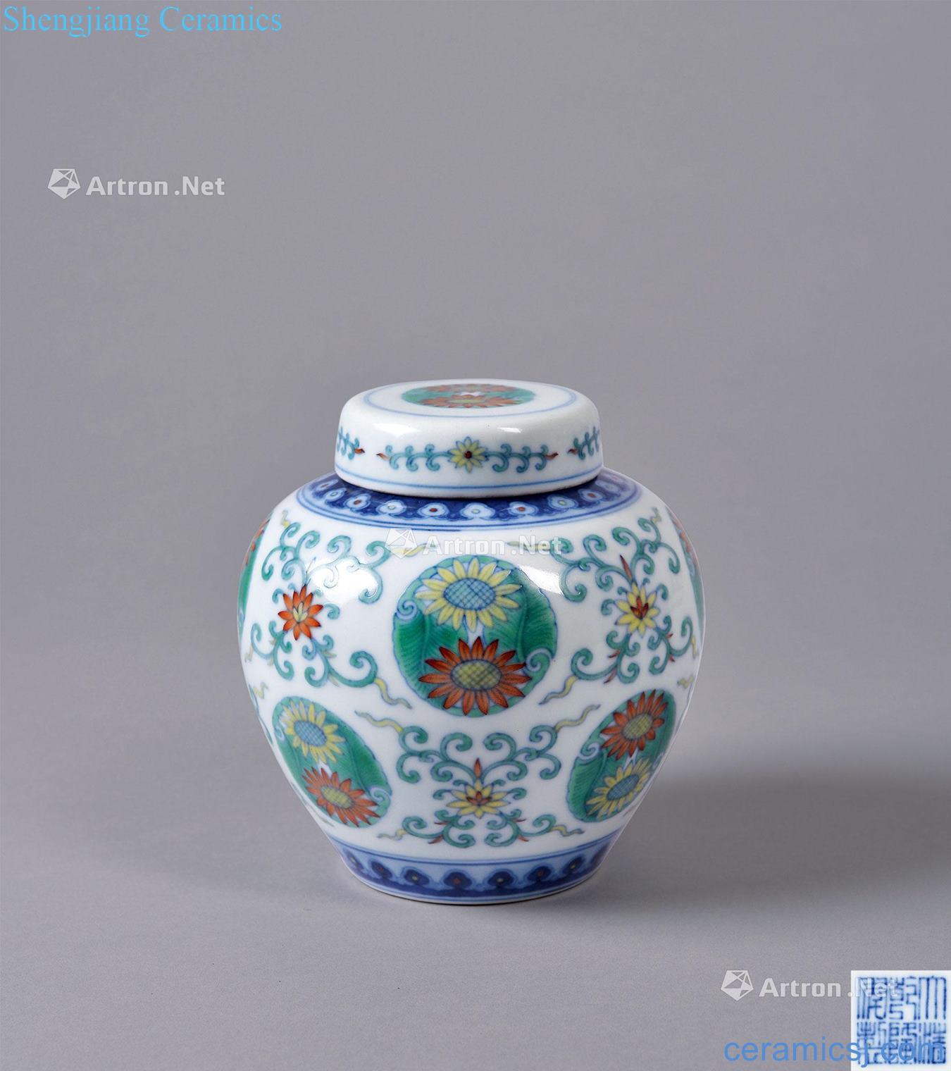 Qing qianlong imperial bucket CaiTuan chrysanthemum grain tea pot